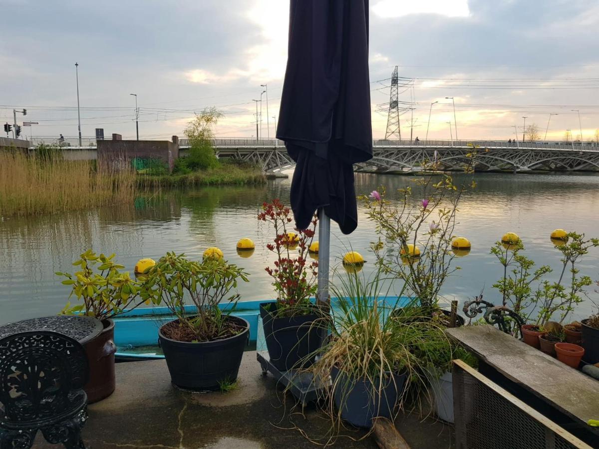 Wheelhouse Euphrate Houseboat Bed & Breakfast Diemen Ngoại thất bức ảnh