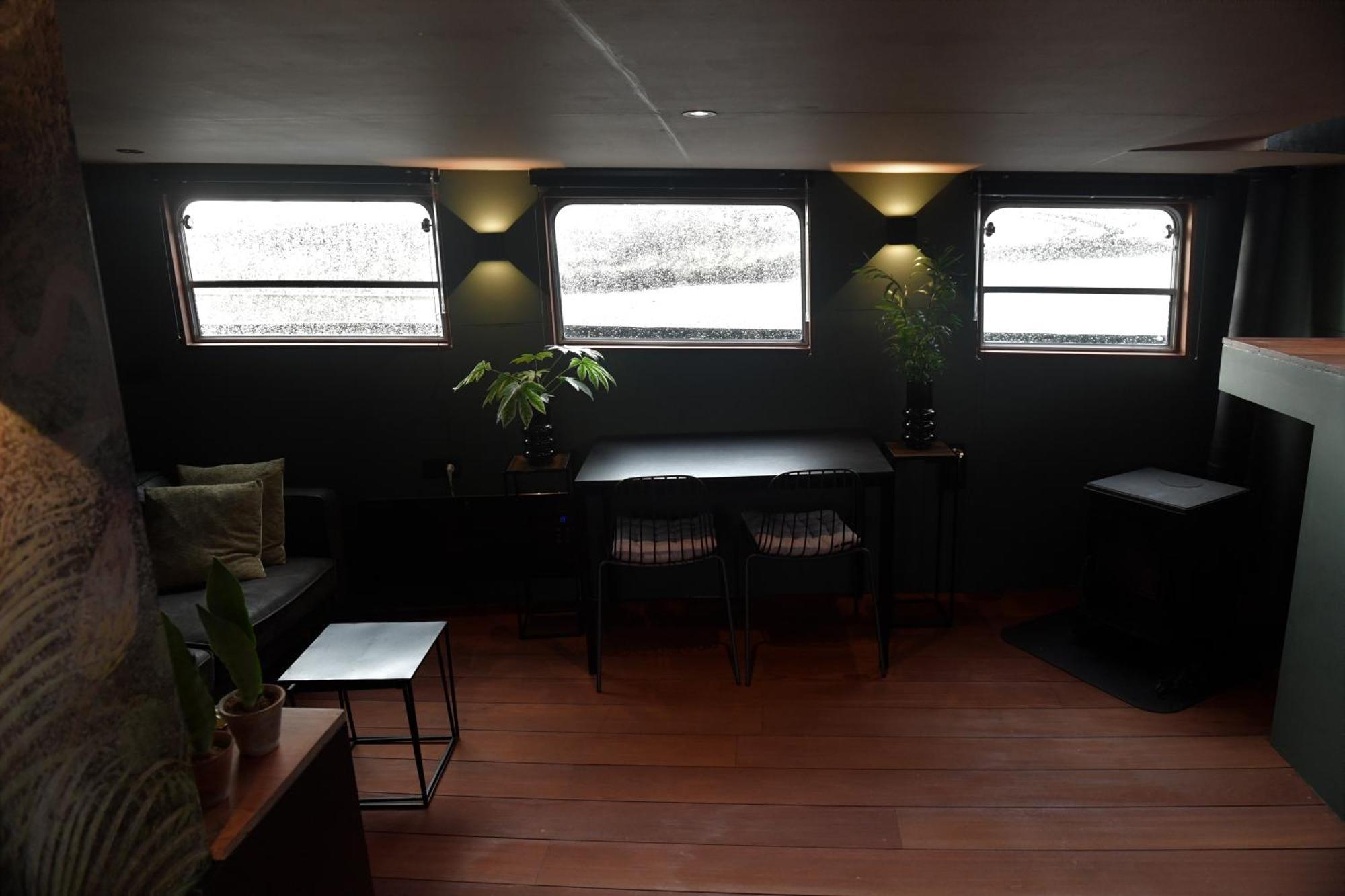 Wheelhouse Euphrate Houseboat Bed & Breakfast Diemen Ngoại thất bức ảnh